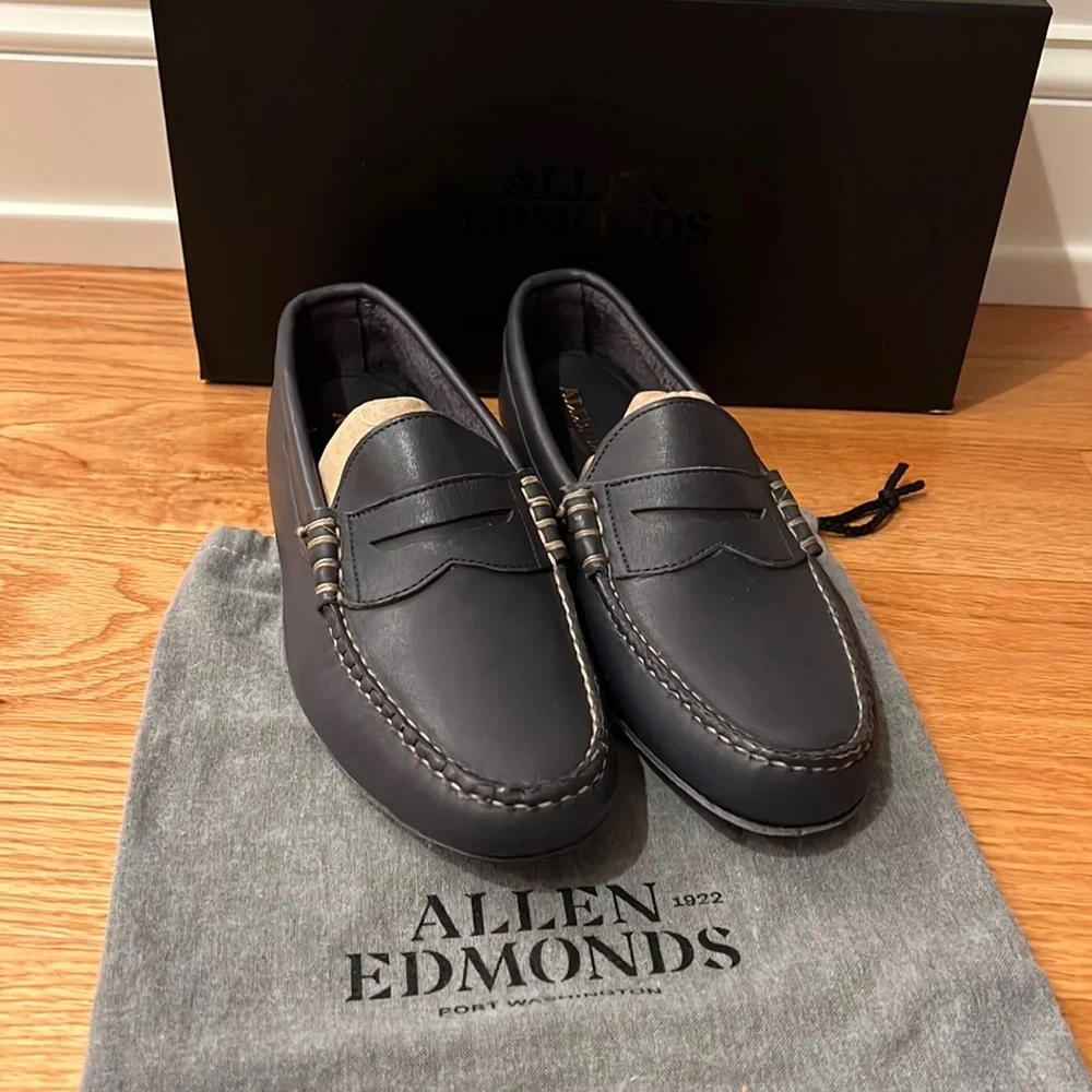 Navy Loafers by Allen Edmonds Size 10D NWT Box Dust Bag